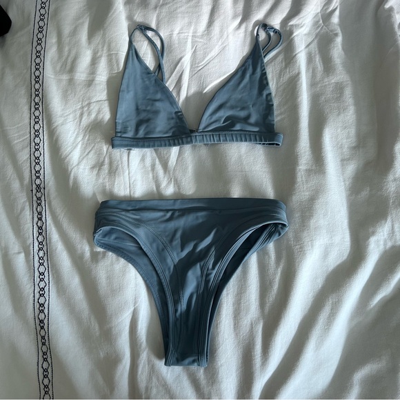 Bikini (top & bottom) - Fae Swimwear - Picture 3 of 9